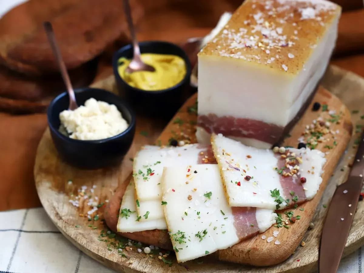 Czy pies może jeść smalec: fakty i zalecenia dla troskliwych opiekunów